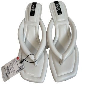 Zara Abierto Quilted Thong Heel Sandal Square Toe